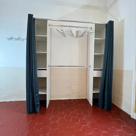 Nature & Medieval, De Charme 4 Etoiles Apartment *