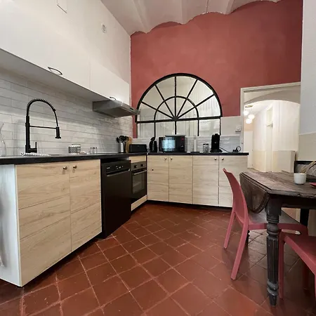 Nature & Medieval, De Charme 4 Etoiles Apartment