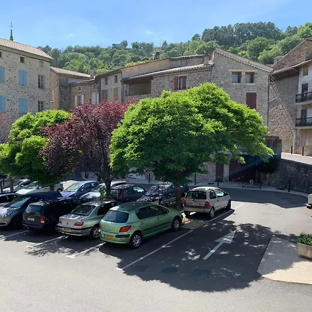 Apartment Nature & Medieval, De Charme 4 Etoiles